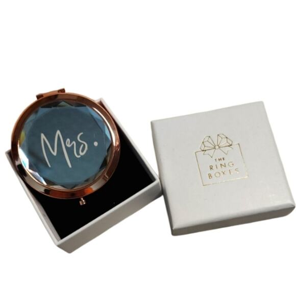 THE RING BOXES MRS.  Compact Mirror New - Picture 1 of 6